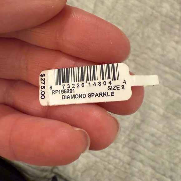 NWT | Women’s Diamond Ring | size 8 - Picture 5 of 8